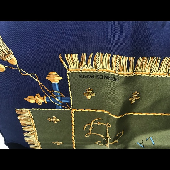 Hermès Vue De Carrosse de la Galere Silk Scarf - Picture 4 of 4